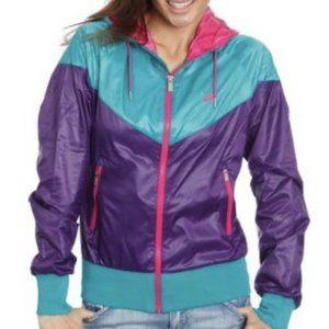 NIKE Windrunner Windbreaker